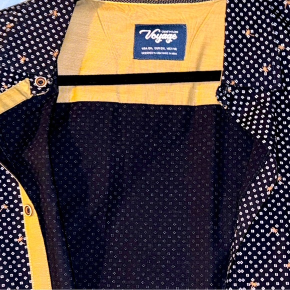 Voyage Men’s button Up Casual - Picture 1 of 2